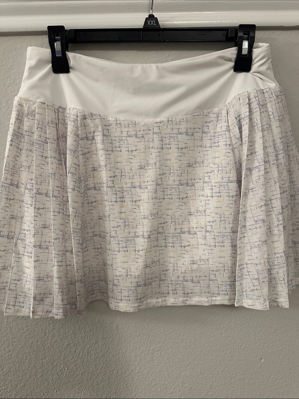 Calia  White Tweed-Pattern Pleated Skater Skirt